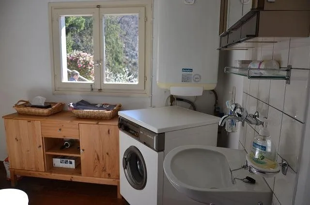 Casa bifamiliare con grande terreno immersa nella natura / 2-Famili... – Foto 8 von 30