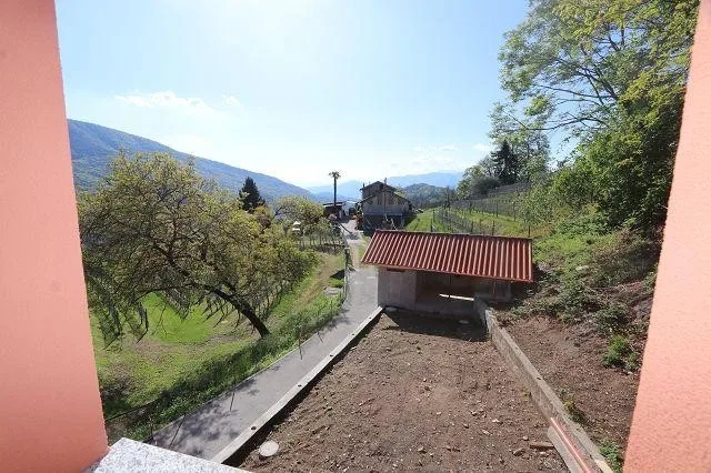5 1/2-Zimmer-Haus mit Wald und Wiese von 1482 m2 / casa di 5 1/2 lo... – Foto 20 von 30