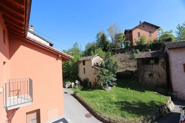 5 1/2-Zimmer-Haus mit Wald und Wiese von 1482 m2 / casa di 5 1/2 lo... – Foto 18 von 30