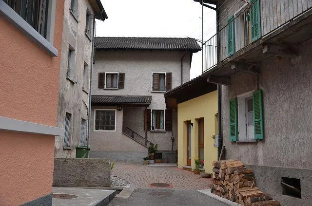Casa unifamigliare con monolocale e rustico da ristrutturare / Einf... – Foto 30 von 30