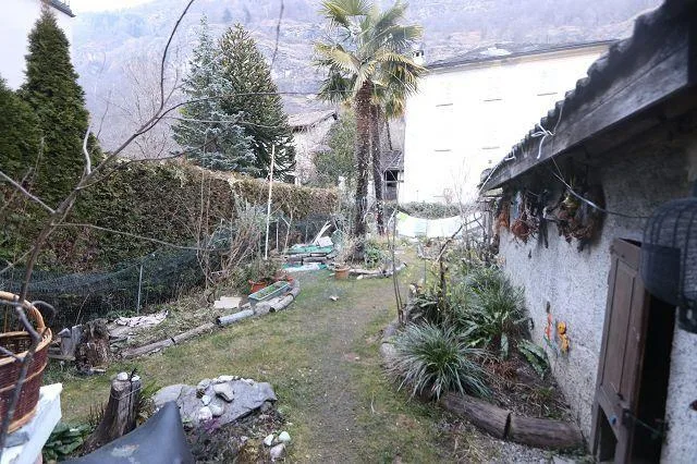 6-Familienhaus mit Garten / casa con 6 appartamenti con giardino – Foto 10 von 17