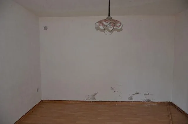 Dorfhaus mit Anbau zu renovieren und Terrasse / Grande casa e annes... – Foto 16 von 30