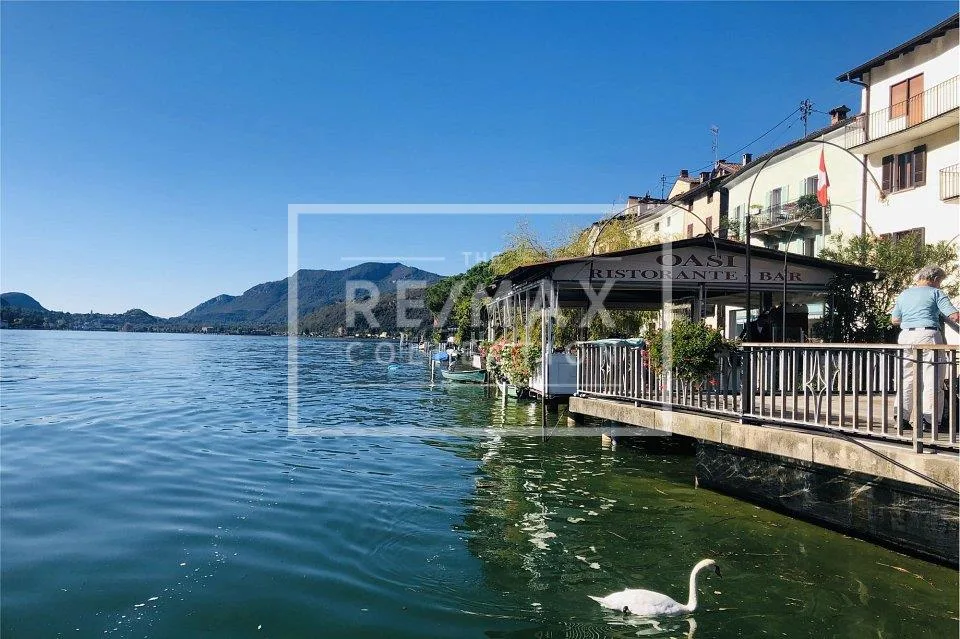 Moderna villa con vista da sogno sul lago – Foto 7 von 10