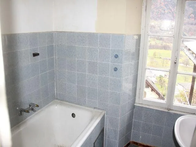 grosses Dorfhaus mit Garten / grande casa nel nucleo con giardino – Foto 12 von 25