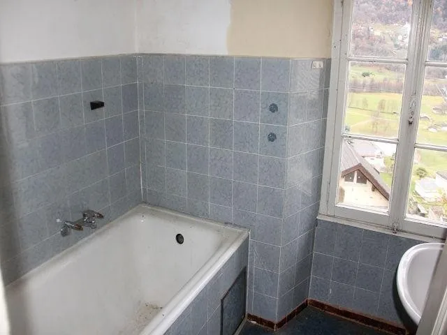 grosses Dorfhaus mit Garten / grande casa nel nucleo con giardino – Foto 14 von 25