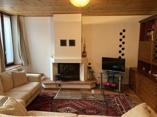 4 1/2-Zimmer-Dorfhaus mit Pergola casa rusticale di 4 1/2 Locali co...