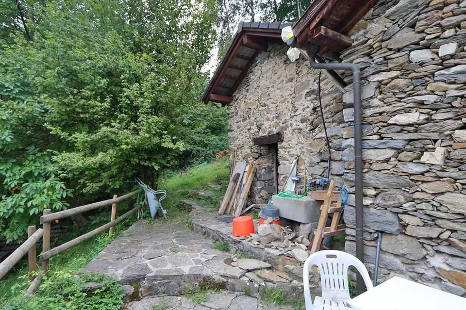 3 rustici an idyllischer Lage mit ca. 2504m2 Grundstückfläche/ 3 ru... – foto 26 di 29