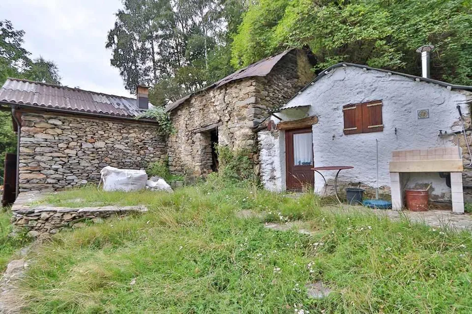3 rustici an idyllischer Lage mit ca. 2504m2 Grundstückfläche/ 3 ru... – foto 23 di 29