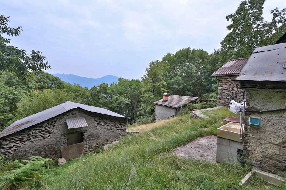 Bergrustico-Gruppe mit 9 Rustici an idyllischer Lage mit ca. 5609m2... – Foto 14 von 29