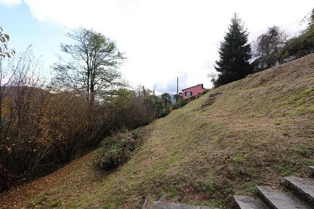 Baulandgrundstück von 1331m2 mit Seeblick / terreno edificabile di ... – Foto 7 von 8