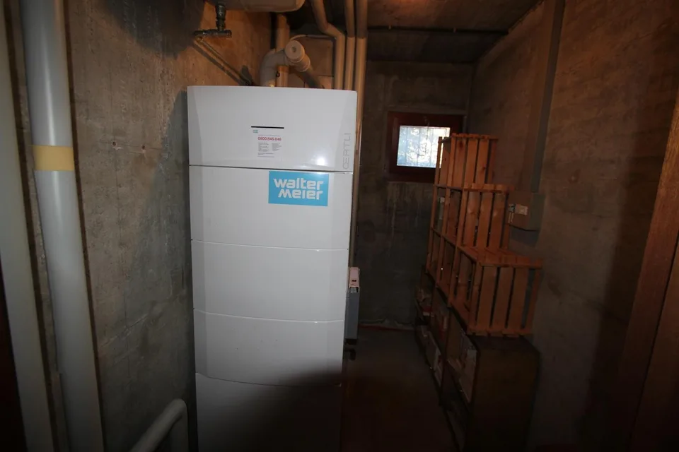 Einfamilienhaus mit zwei Wohnungen 6.5 + 3.5 Zimmern Casa con due a... – Foto 16 von 18