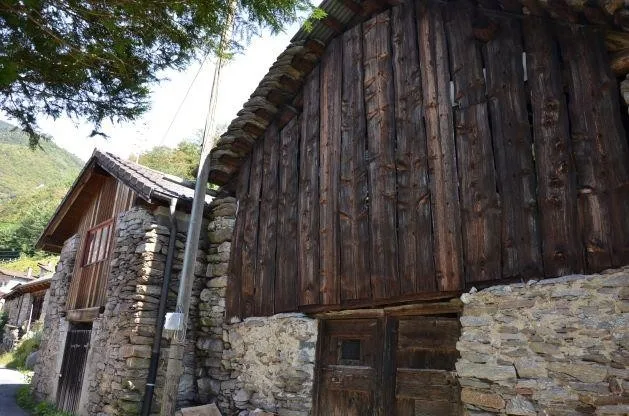 Rustico zum Ausbauen an sehr ruhiger, sonniger Aussichtslage / rust...