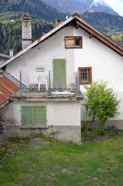 4 1/2-Zi.-Doppelhaus mit Terrasse an sehr sonniger Aussichtslage/Ca...