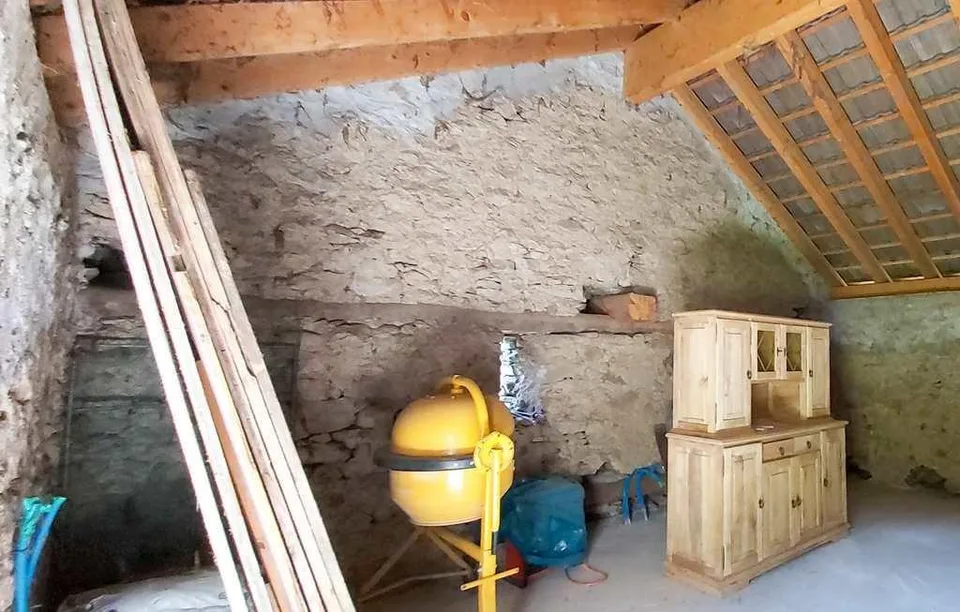 3 1/2-Zimmer-Rustico teilweise ausgebaut mit Garten und schöner Aus...