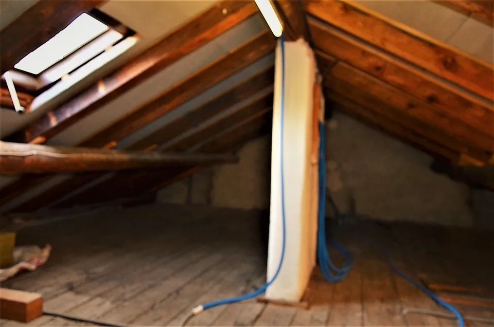 8 1/2-Zimmer-Haus mit Balkon an ruhiger Lage / Casa unifamiliare di... – Foto 25 von 30