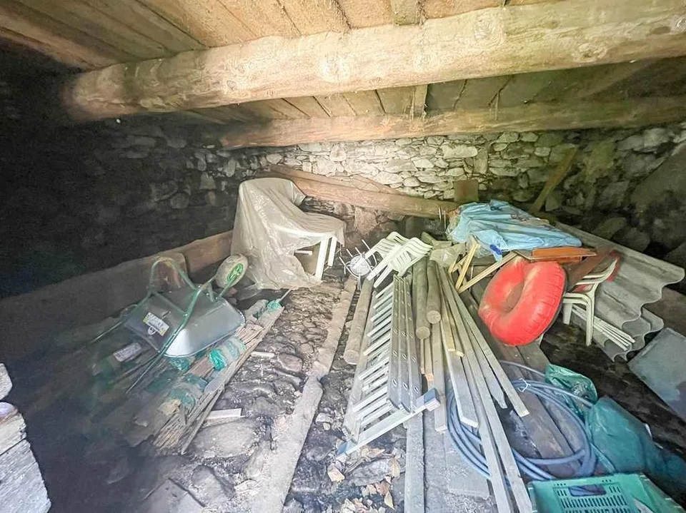 Schönes rustikales Haus mit einem rustikalen Haus zu renovieren in ... – Foto 14 von 22