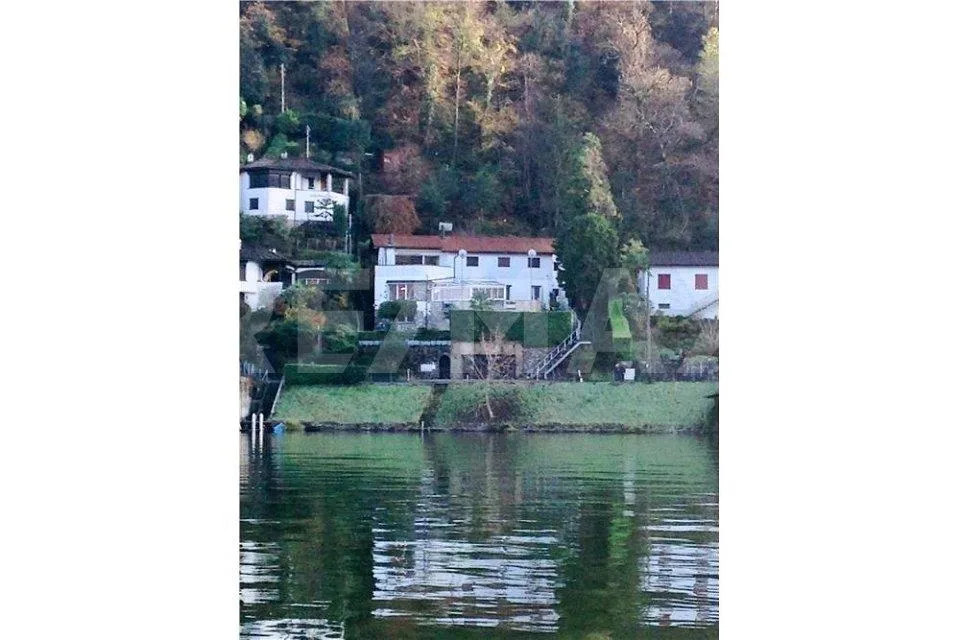 Interessante progetto di una Villa a pochi passi dal lago – Foto 11 von 13