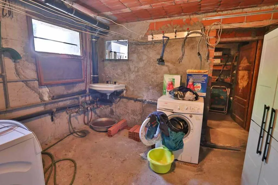 4 1/2-Zimmer-Einfamilienhaus mit Garten und toller Aussicht sowie 5... – Foto 16 von 17