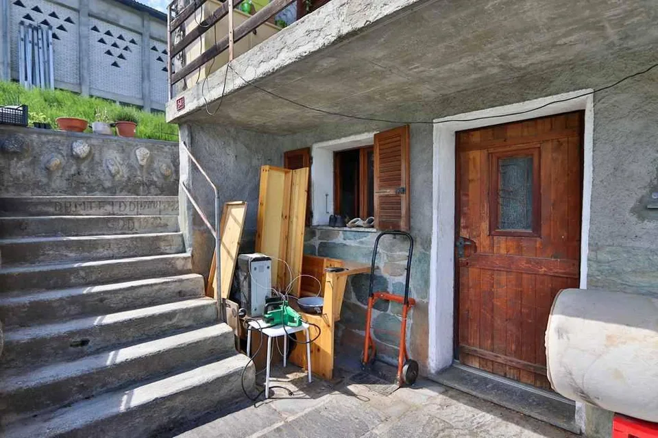 4 1/2-Zimmer-Einfamilienhaus mit Garten und toller Aussicht sowie 5... – Foto 14 von 17
