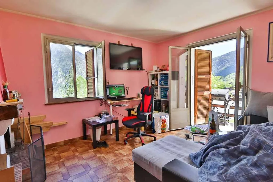 4 1/2-Zimmer-Einfamilienhaus mit Garten und toller Aussicht sowie 5... – Foto 10 von 17