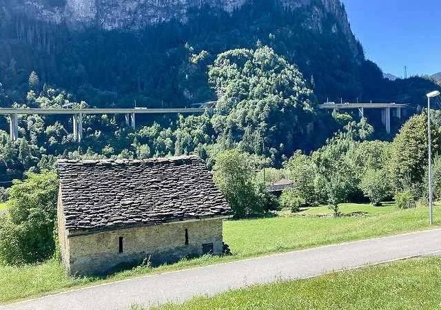 Bauland vom 400m2 mit schöner Aussicht / terreno edificabile di 400 m2