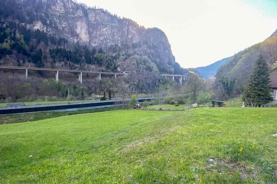 grosses Baulandgrundstück R3 von 4852m2 mit schöner Aussicht / terr...