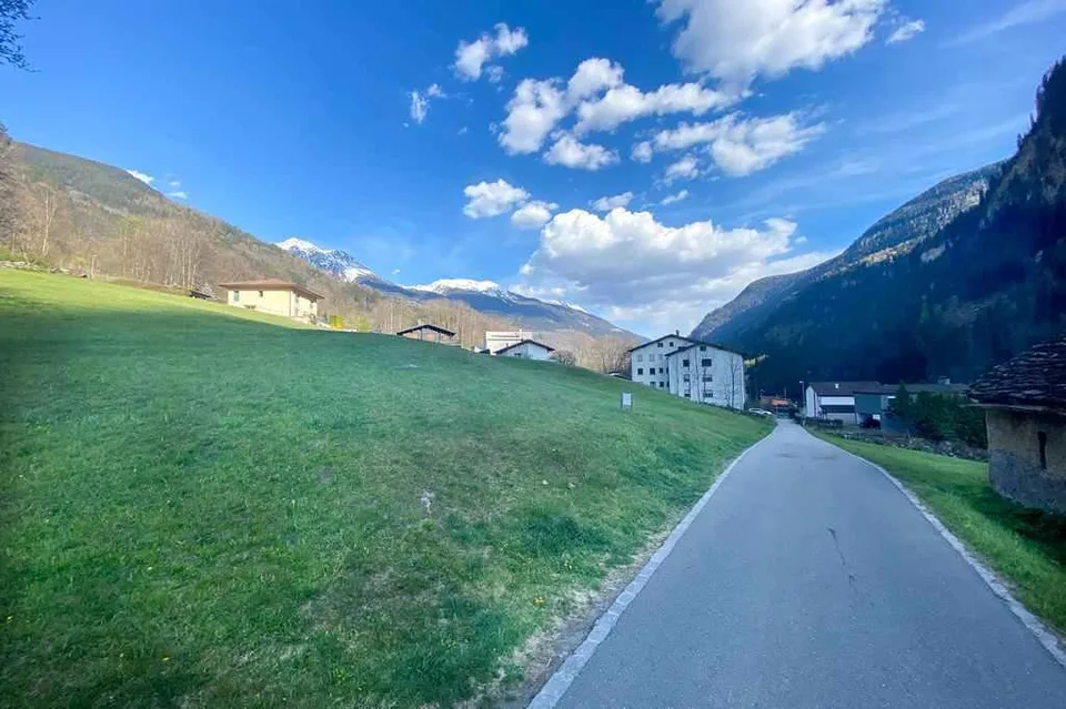 Bauland vom 902m2 mit schöner Aussicht / terreno edificabile di 902 m2
