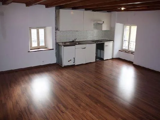 8 1/2-Zimmer-Dorfhaus mit grossem Garten