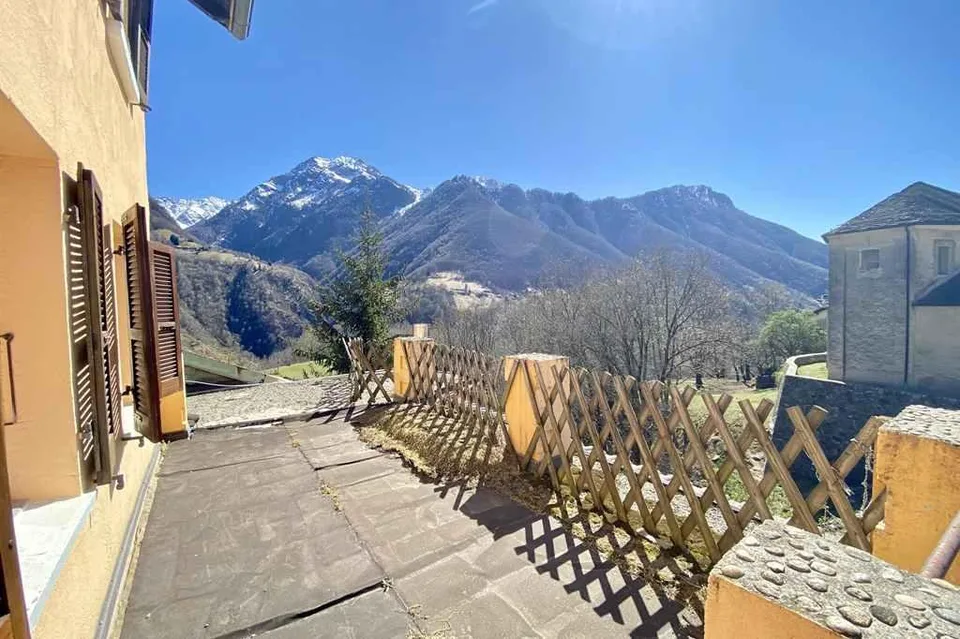 7 1/2-Zimmer Einfamilienhaus mit Garten und Aussichtsterrassen / ca... – Foto 11 von 16