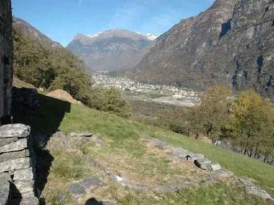 Rustico zum Ausbauen mit 8573 m2 Wiesland