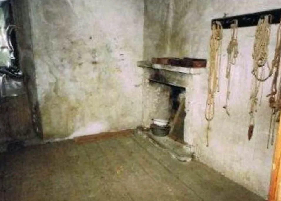 grosser 12-Zimmer-Hausteil zum Ausbauen / grande casa di 12 camere ... – Foto 7 von 12