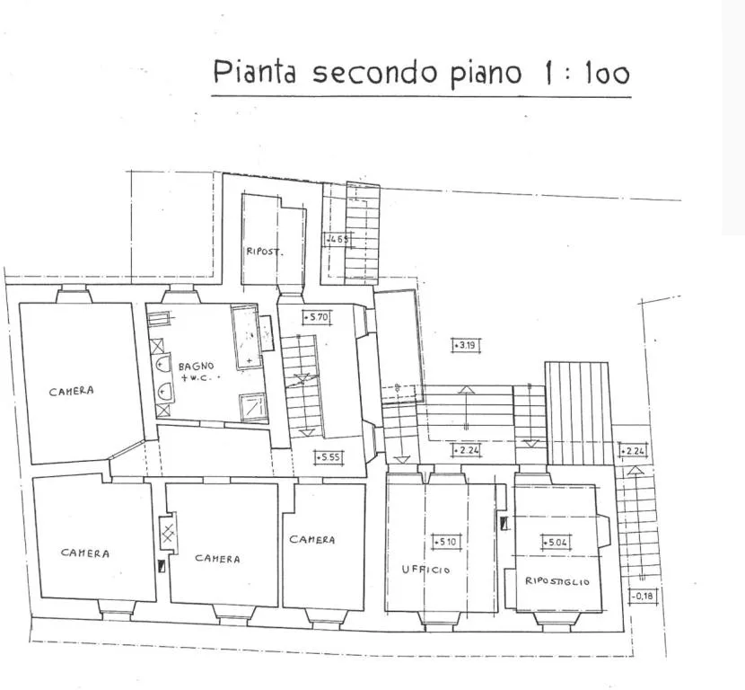 grosser 12-Zimmer-Hausteil zum Ausbauen / grande casa di 12 camere ... – Foto 12 von 12