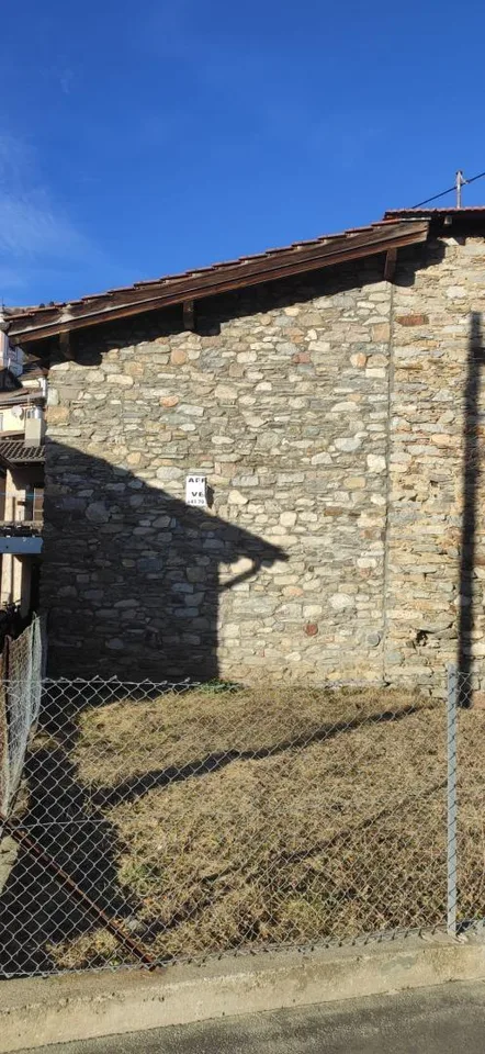 3-Zimmer-Rustico mit Land / rustico di 3 locali con terreno