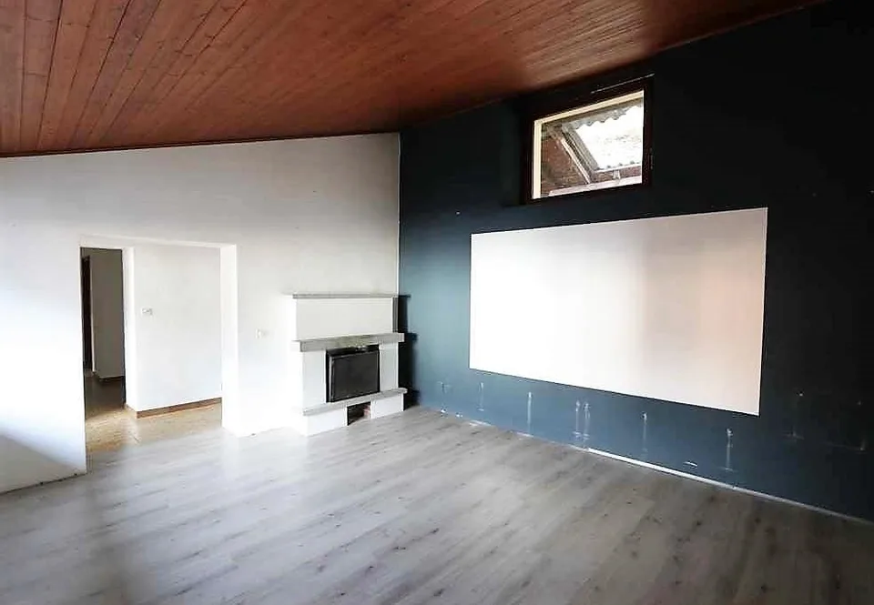 2-Familienhaus mit Bauland / casa bifamiliare con terreno edificabile