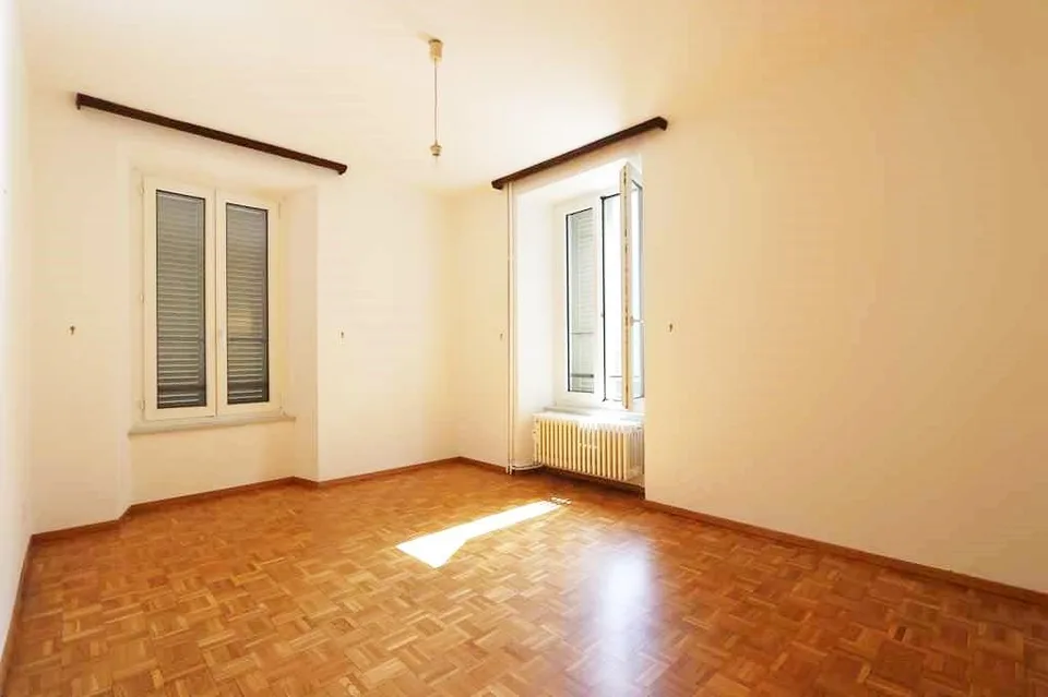 Mehrfamilienhaus mit Bar-Restaurant / casa plurifamiliare con un ri... – Foto 16 von 18