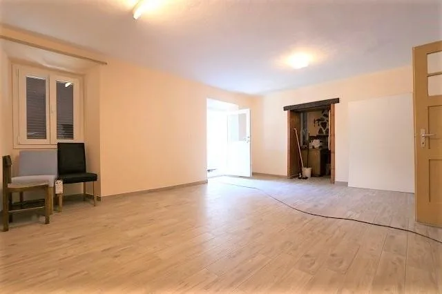 7 1/2-Zimmer-Einfamilienhaus mit Garten / casa di 7 1/2 locali con ...