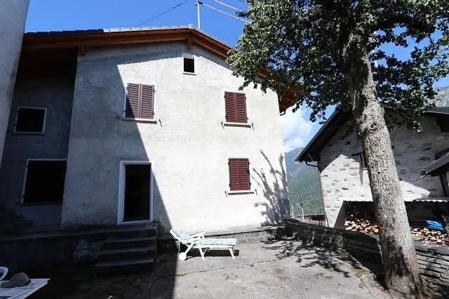 7 1/2-Zimmer-Einfamilienhaus mit Garten / casa di 7 1/2 locali con ... – Foto 8 von 24