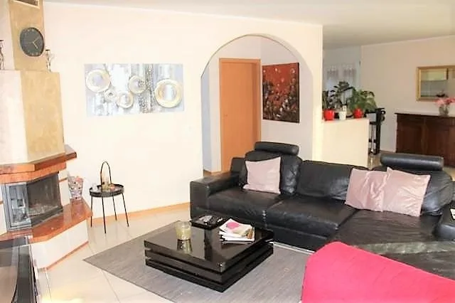 5 1/2-Zimmer-EFH mit 3 Zusatzzimmern mit Terrassen und Garten / Vi... – Foto 6 von 18