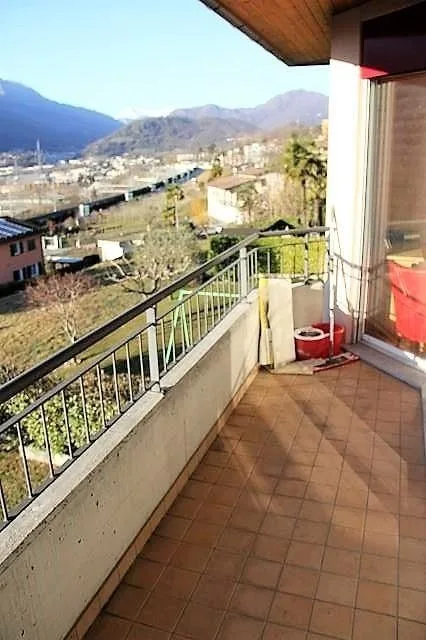 5 1/2-Zimmer-EFH mit 3 Zusatzzimmern mit Terrassen und Garten / Vi... – Foto 13 von 18
