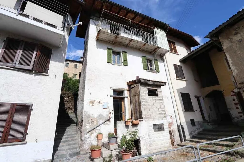 3 1/2-Zimmer-Dorfhaus mit Balkon und Aussicht zum Ausbauen / casa d... – Foto 14 von 15
