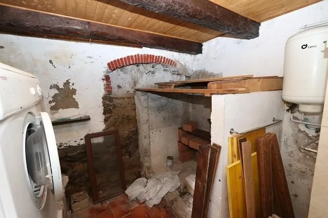 5-Zimmer-Dorfhaus-Rustico zum Ausbauen / Casa di 5 locali nel nucle... – Foto 8 von 19