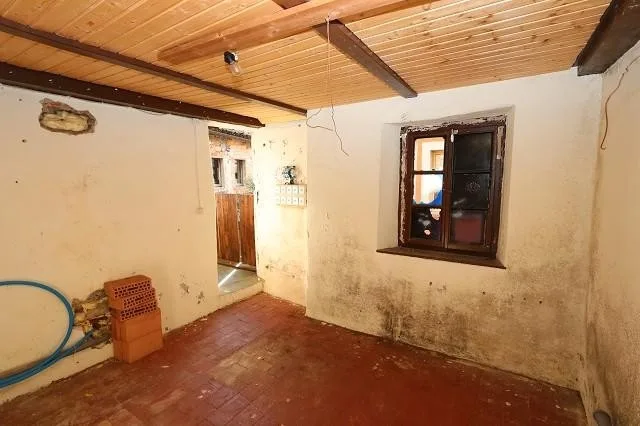 5-Zimmer-Dorfhaus-Rustico zum Ausbauen / Casa di 5 locali nel nucle... – Foto 15 von 19