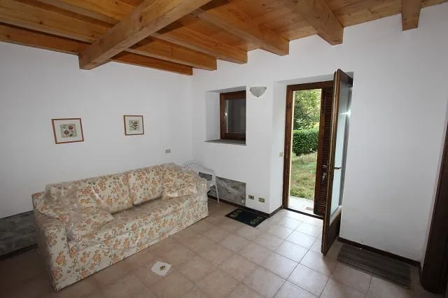 2-Zimmer-Ferienhaus mit Garten in der Natur / casa di vacanza di 2 ...