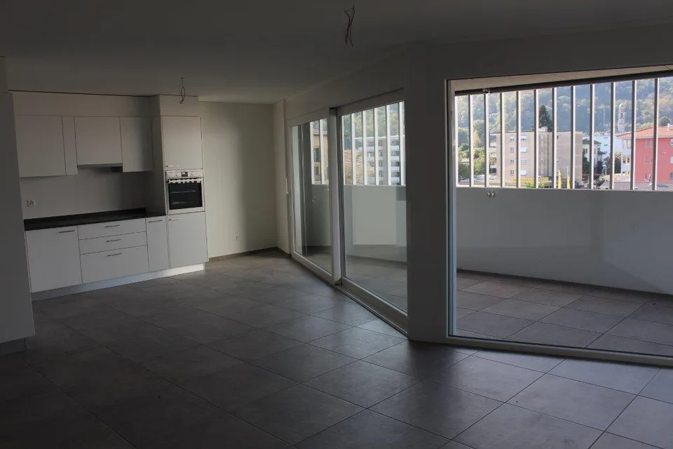 4.5 Zimmerwohnung in zentraler und ruhiger Lage Appartamento di 4.5...