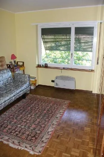 3 1/2-Zi-Wohnung in Zweifamilienhaus mit Sitzplatz – Foto 8 von 8