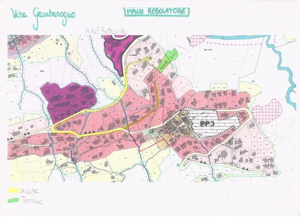Bauland von 894 m2 und 848 m2 Wald  / Terreno edificabile di 894 m2...