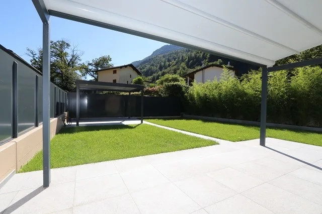 luxuriöse Neubau-Villetta mit herrlicher Aussicht