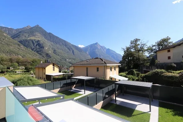 luxuriöse Neubau-Villetta mit herrlicher Aussicht