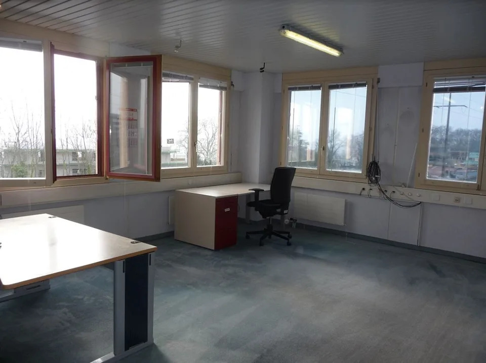 Locaux commerciaux/bureaux à vendre dans la commune de Morges