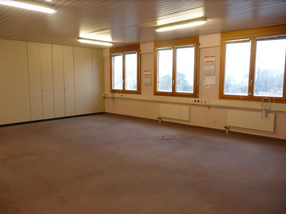 Locaux commerciaux/bureaux à vendre dans la commune de Morges